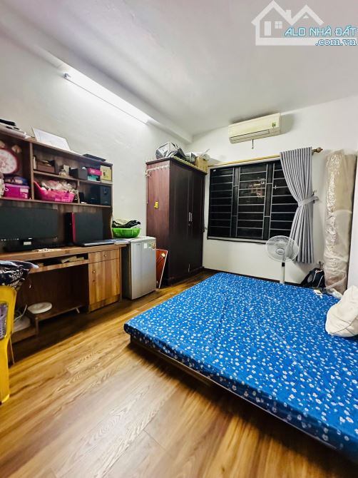 🚀🚀 NHÀ ĐẸP PHỐ VĨNH HƯNG GẦN PHỐ 32m2 *3 TẦNG *2 NGỦ GIÁ 2,9 TỶ - 3