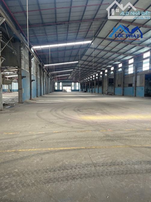 Cho thuê kho chứa hàng 10.000m2 TP Dĩ An, Bình Dương giá 100k/m2 DT743A - 3