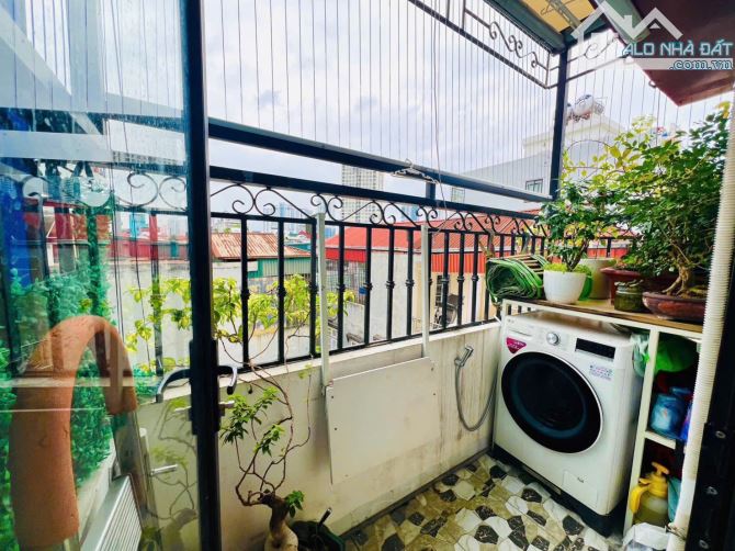 BÁN CĂN HỘ CCMN MỸ ĐÌNH - NAM TỪ LIÊM - Ô TÔ ĐỖ CỬA TÒA - CÁCH PHỐ CHỈ 20m  Diện tích 52M - 3
