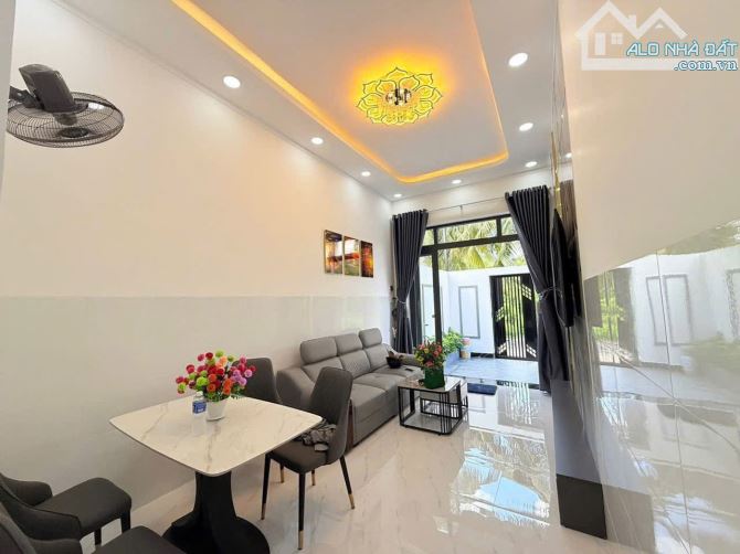 NHÀ 2PN PHƯỜNG PHÚ TÂN ĐƯỜNG XE Ô TÔ HẺM BẾN XE - 3