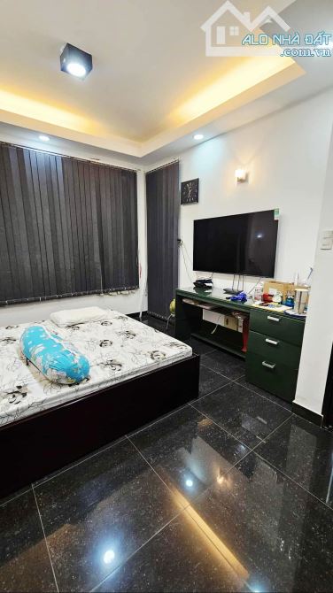 🏡 🚘 Ô TÔ VÀI BƯỚC - VÒNG XOAY LÊ ĐẠI HÀNH - GIÁP Q.5 & Q.10 - 4 TẦNG SÂN THƯỢNG NGANG 5M - 3
