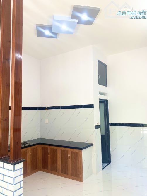 CHUYỂN NHƯỢNG NHÀ 2 TẦNG ÔM 2 MẶT HẺM THOÁNG MÁT, 45m2 n:4,4m, HẺM Ô TÔ CHẾ LAN VIÊN , QUI - 3