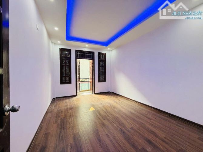 HAI THOÁNG NGÕ THÔNG GẦN CÔNG VIÊN CẦU GIẤY 50M2 MT 3.6m  DƯƠNG QUẢNG HÀM 10.5 T - 3