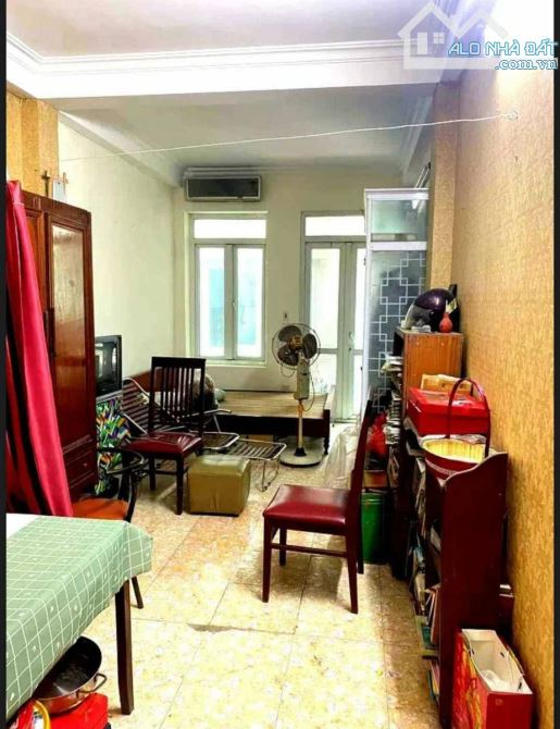 Bán Đất Tặng Nhà Phố Ngọc Khánh 38 m2 -4 Tầng 3 Phòng Ngủ -full Công Năng -Kinh Doanh - 3