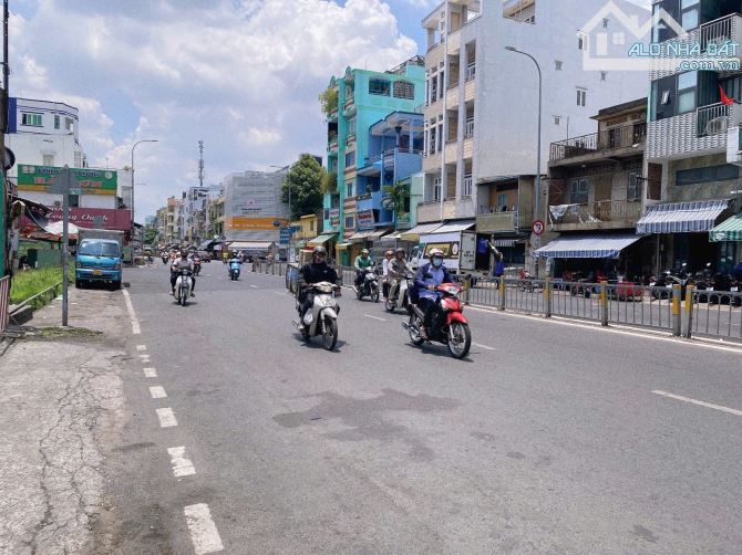 Bán nhà Nguyễn Thị Nhỏ, gần Nguyễn Chí Thanh, 3/2, 3x36m, 4 Tầng - 7PN, giảm 22,9 tỷ - 3