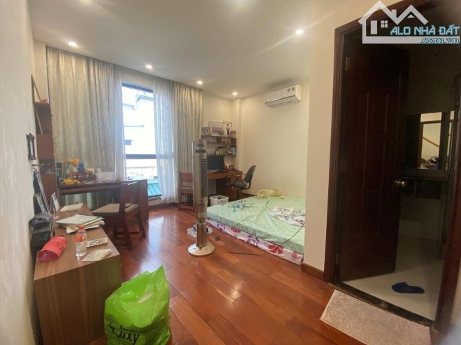 Biệt thự HXH Hoàng Văn Thụ, DT 83m2(7.5x13.5) 5 tầng thang máy, hồ cá Koi,gía còn 18 tỷ TL - 3