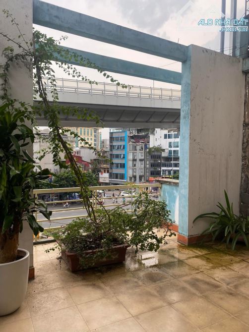 Nhà 5 tầng 78m phố Đại La - mặt tiền siêu đẹp 5.2m - làn trong - oto tránh - 30.5 tỷ