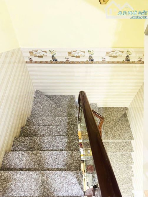 🔥 NƠI NÓNG NHẤT🔥PHÚ NHUẬN LÚC NÀY 💥 👉 HẺM XE HƠI - 70m² - 3 TẦNG - NHỈNH 7 TỶ❗ 🏡 NHÀ - 3