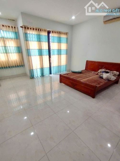 🌺 Nhà 4 tầng đường THẠNH XUÂN 33 phường Thạnh Xuân Quận 12, dt 157,7m2 (5mx32m) Hẻm 6m - 3