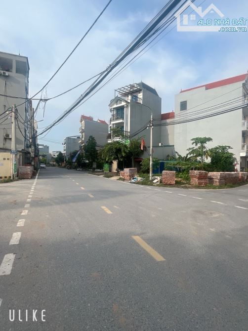 BÁN ĐẤT SÁT VÀNH ĐAI 3.5 giao trịnh văn bô , khu phân lô dt 110m2 lô góc - 3
