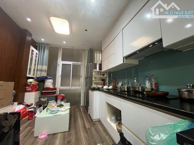 Giảng Võ - Dòng tiền gần 10tr/tháng - Trước nhà rộng 2m - Hai thoáng trước sau - 3