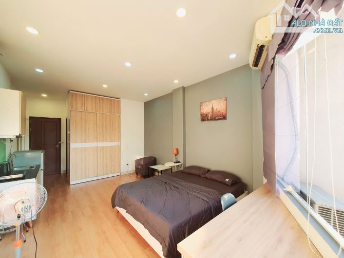 Căn Hộ View Bờ kè Hoàng Sa Quận 3 Có Ban Công Gần Đại Học Kinh Tế, Cầu Lê Văn Sỹ - 3