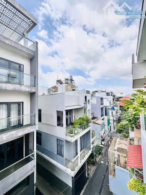 Bán nhà hẻm xe hơi Phú Nhuận, 4 Tầng đẹp mới, Ở ngay/ KD, 52m2, gần mặt tiền, 9.25 Tỉ - 4
