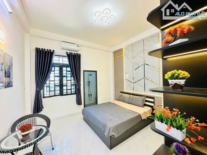 Bán nhà Quận 12 đường Nguyễn Ảnh Thủ giá 5 tỷ hơn tí 3 Tầng, HXH tránh nhau - 4