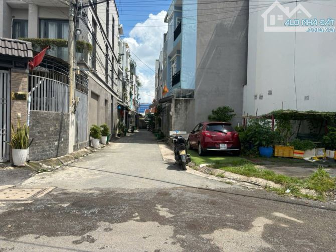 Đất phường Linh Đông, góc 2 Mặt tiền, sát Phạm Văn Đồng, DT 5,3*13,35m, đường 10m, 5,5T - 4