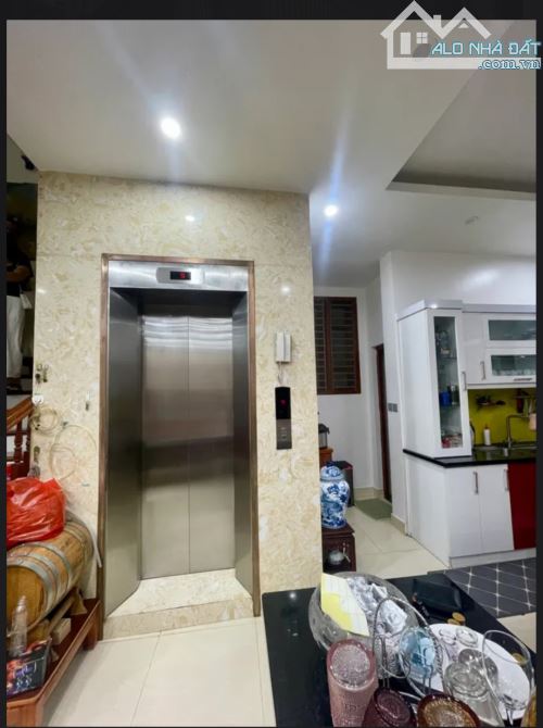 Cần bán nhà mặt ngõ Nguyễn Trãi diện tích 94m, 5tầng thang máy full nội thất. - 4