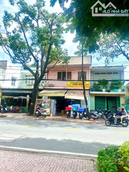 Bán Đất Tặng Nhà - Mặt Tiền Hưng Phú, Q8 – 181m², Giá 30 Tỷ, Thu Nhập 38tr/Tháng - 4
