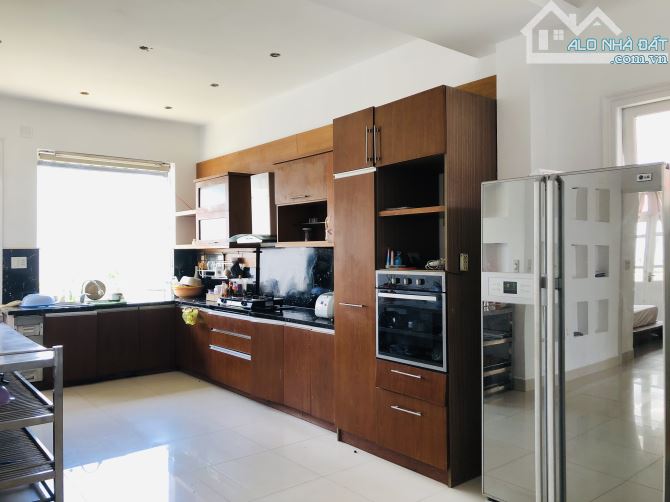 VILLA MẶT TIỀN ĐƯỜNG NGUYÊN TỬ LỰC 450M2 NGANG 15M 4 TẦNG 13P 14WC CÁCH HỒ 1,4KM GIÁ 31 TỶ - 4
