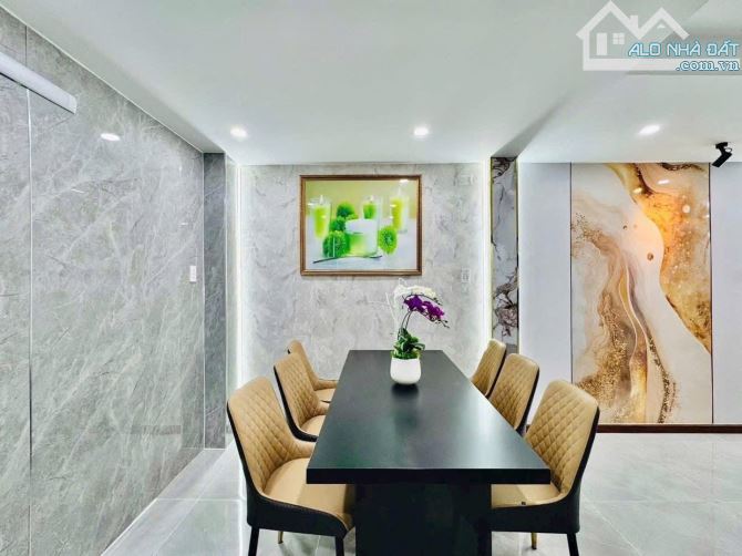 Bán gấp căn nhà hẻm 1/ 52.8m2 ngay Tô Hiến Thành, Q10. Giá: 3 Tỷ 090tr. Sổ riêng, hẻm 5m - 4
