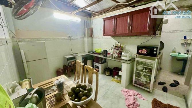 Bán Đất tặng nhà 63m2, gần Đỗ Xuân Hợp, Phước Long B - 4