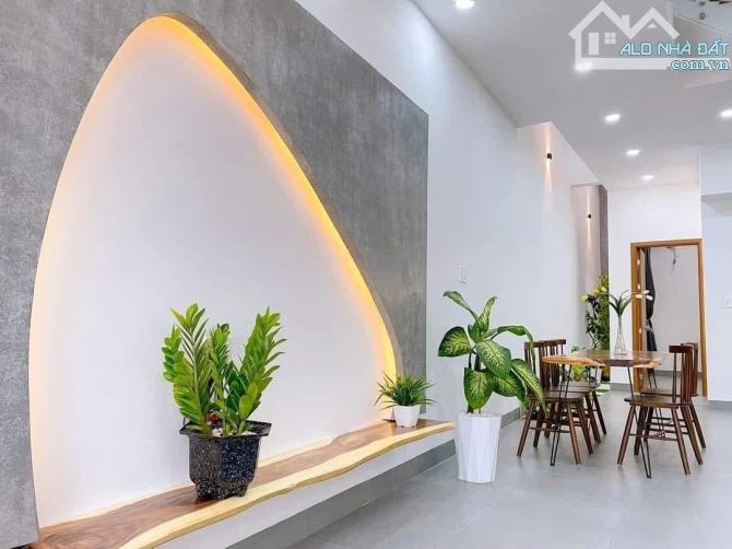 BÁN NHÀ PHỐ ĐẸP 1 TRỆT 1 LẦU – 70M² – GẦN QUỐC LỘ 1A TÂN AN LONG AN – GIÁ 2 TỶ 150 – SHR - 4