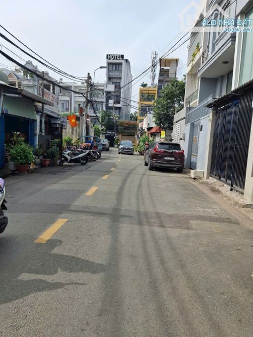 Bán đất Quận 2 mặt tiền đường xe tải khu Lê Văn Thịnh ngang 7,9m khu dc xd cao tầng Giá TL - 4