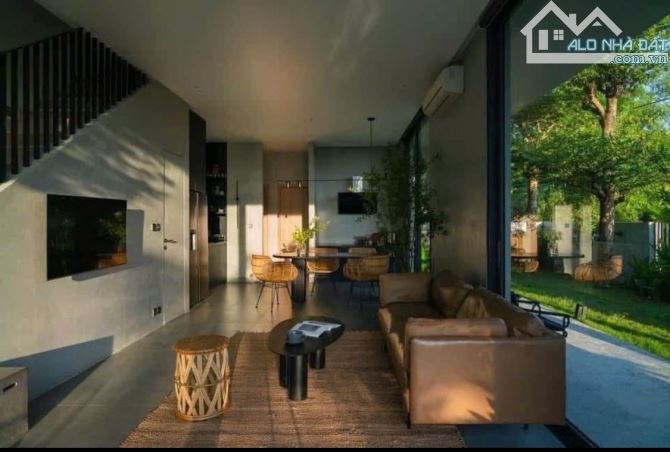 SIÊU PHẨM Biệt Thự– Mặt tiền NGUYỄN VIẾT SONG, XUÂN HÒA –CẠNH ECOGARDEN, TP. HUẾ - Giá 8,x - 4