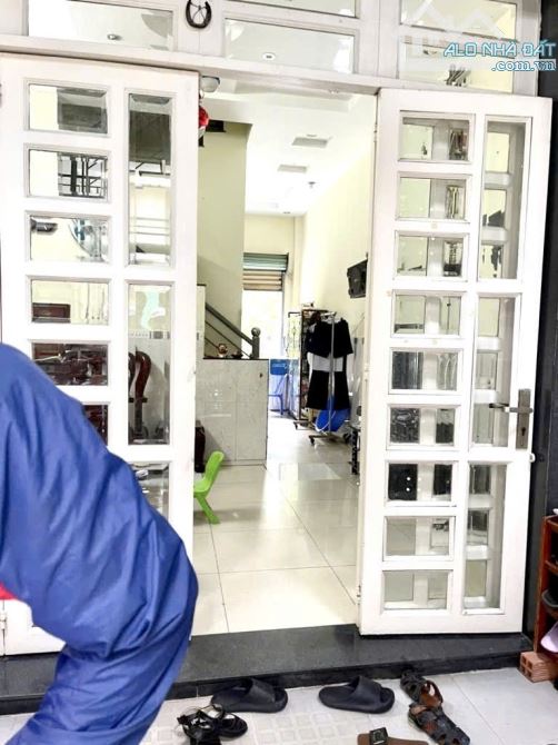 Bán nhà hẻm xe hơi đậu cửa ngay chợ Thạch Đà Gò Vấp - 3 tầng - 42m2 - Nhỉnh 5 tỷ - 4