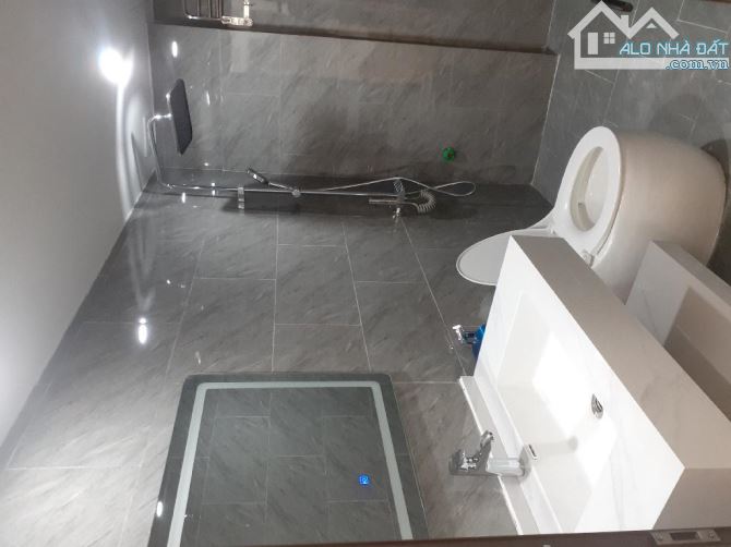 NHÀ MỚI–NỘI THẤT ĐẸP–XÂY CHẮC CHẮN – NGÕ THÔNG – CÁCH 20M RA Ô TÔ_ 5 TẦNG – 31M2-9,5 TỶ. - 4