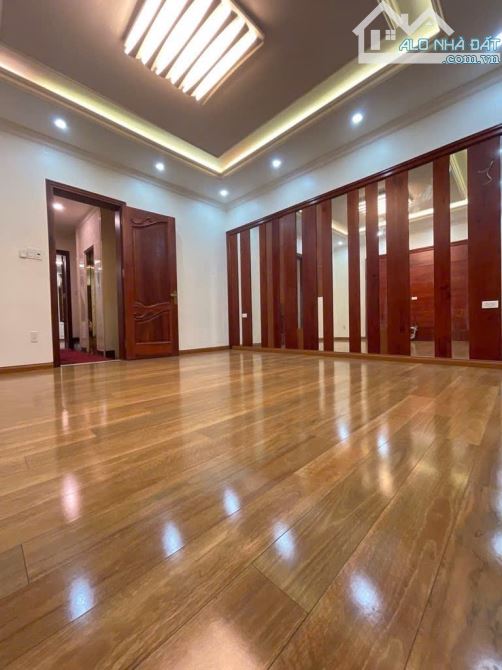 Bán nhà Đoàn Thị Điểm, oto, lô góc, kinh doanh, 75m2, 6T 23,2 tỷ - 4