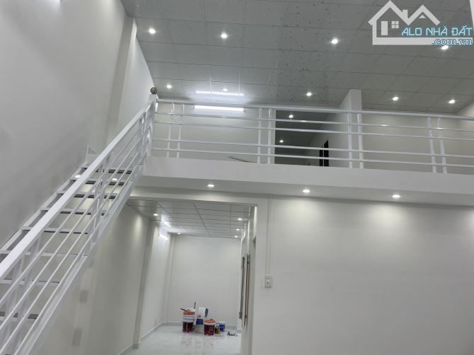 GẤP NHÀ gần bến xe phía bắc đường hòa trung ô tô tới nhà , cách biển chỉ 800m, ngang 7m. - 4