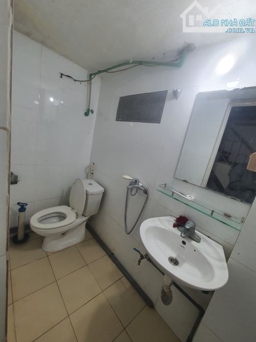 CẦU GIẤY 34M² – 15M RA Ô TÔ – TRUNG TÂM – GIÁ ĐẦU TƯ – 5.85 TỶ - 4
