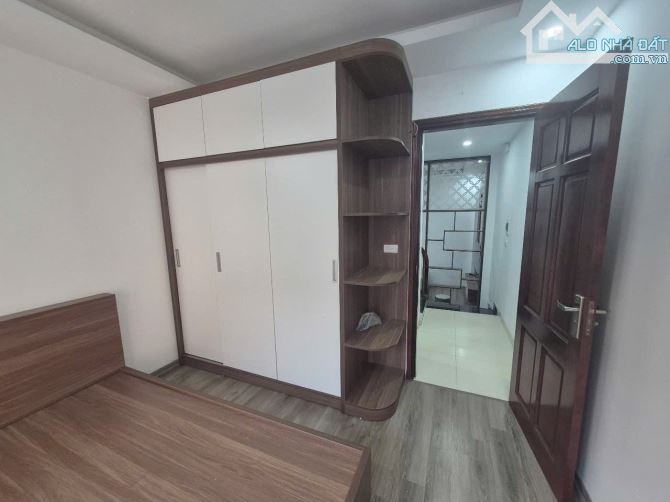 Bán gấp nhà 5 tầng Tứ Hiêp. Full nội thất, đường thông. Chỉ hơn 5 ty - 4