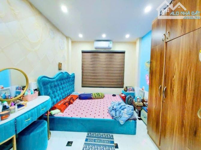 Đê La Thành - Mặt ngõ thông - Nhà đẹp ở ngay - Full nội thất - Gần phố Xã Đàn - Dân xây - 4
