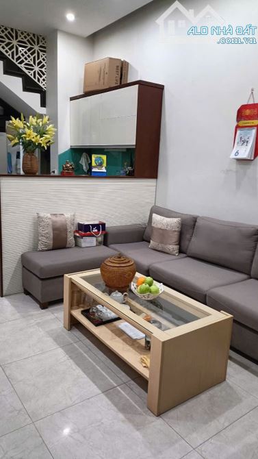Cho thuê nhà nguyên căn ngõ 88 Võ Thị Sáu, 40m2 x 5 tầng, 3 ngủ,1mbkd nhỏ.3 wc,  13tr5 - 4