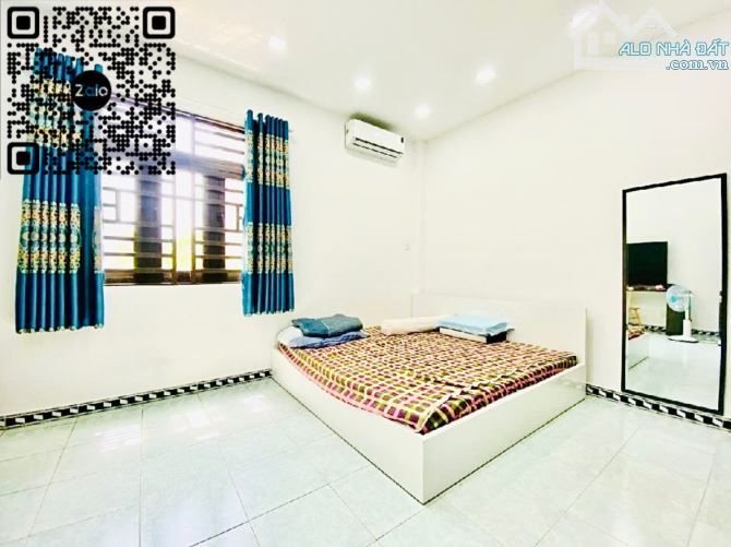 Nhà khu Tên Lửa - 4’ đến Aeon Mall Bình Tân - 4 tầng - 100m2 (5m x 20m) - 6PN - 4