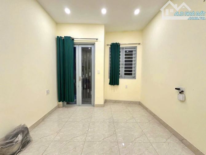 HXH TRÁNH NHAU! NGAY HUỲNH VĂN BÁNH P11 Q.PHÚ NHUẬN 5 TẦNG BTCT 42M2 NỞ HẬU - 4