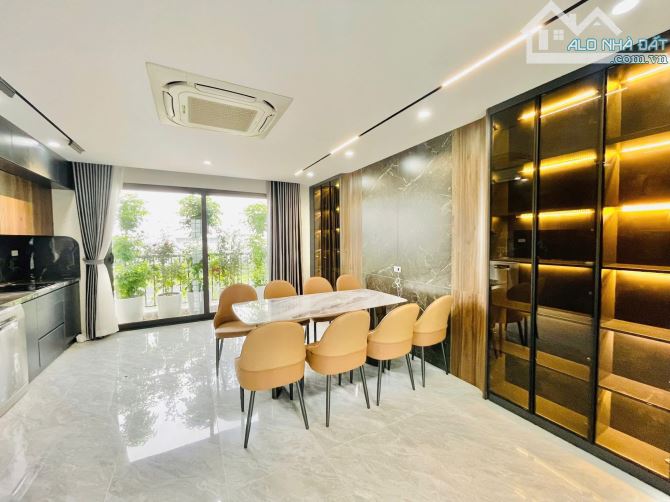 CỰC PHẨM LONG BIÊN! Ô TÔ TRÁNH, GẦN TRƯỜNG, CHỢ - 4
