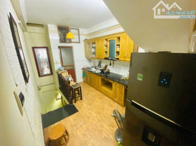 Cho thuê nhà ngõ 147 Tân Mai, 4 tầng x 33m2, 3 ngủ, full đồ vào ngay - 4