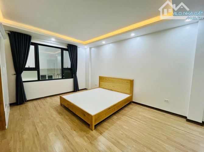 Bán nhà Đống Đa - Phố Tây Sơn, 32m2 x 5 tầng, MT 4,2m, giá 9.1 tỷ, lô góc, hai mặt thoáng - 4
