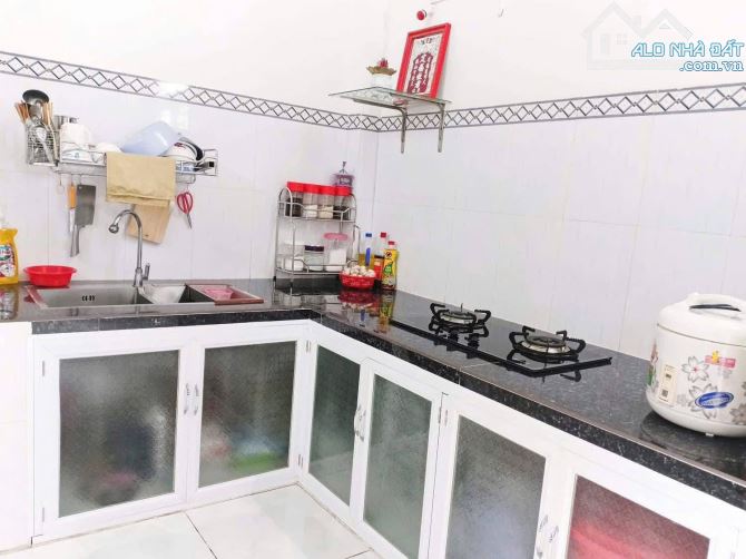 Bán gấp nhà c4 tại lê minh nhựt , tâ thông hội 815 triệu dt 149m2 , sổ hồng riêng - 4