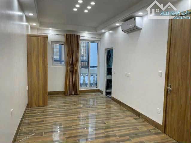 Bán gấp nhà đẹp Hoa Bằng, Cầu Giấy, 6 tầng thang máy, ngõ thông gần chợ, nội thất hiện đại - 4