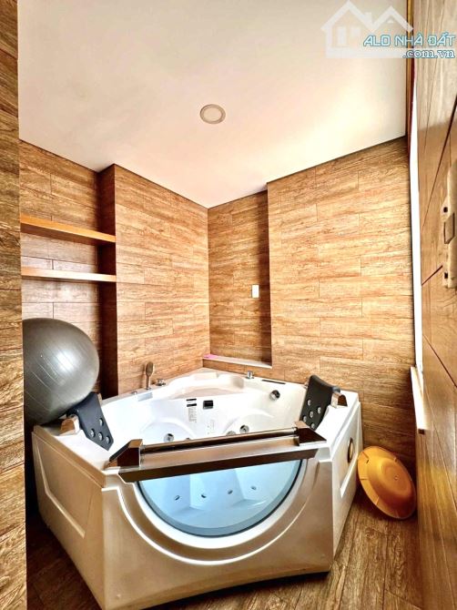 Bán nhà Phú Nhuận - xe hơi thông - nở hậu 6m - 73m2 - 5 tầng - 7
