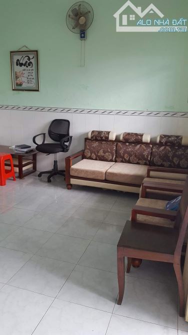 Cần bán gấp căn nhà cấp 4 tại  đường số 35, Thị Trấn Củ Chi, Củ Chi, DT 96m2 - 4