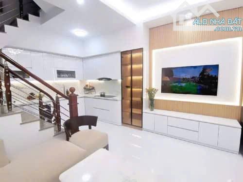 Phố Chợ Khâm Thiên - Đống Đa- Hà Nội - 30m2 - 5 tầng - 9 tỷ - 4