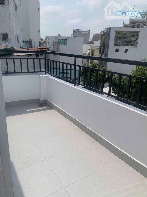 MẶT TIỀN NGUYỄN THƯỢNG HIỀN - 5 TẦNG BTCT - 45M2 - KHOÁN 30 TRIỆU/THÁNG - 10.x TỶ - 4