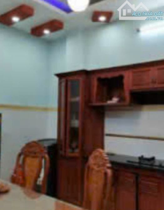 TAM BÌNH NHÀ 3 TẦNG ĐƯỜNG RỘNG 8 M DT 92 M2 GIÁ 6,5 TỶ TL - 4