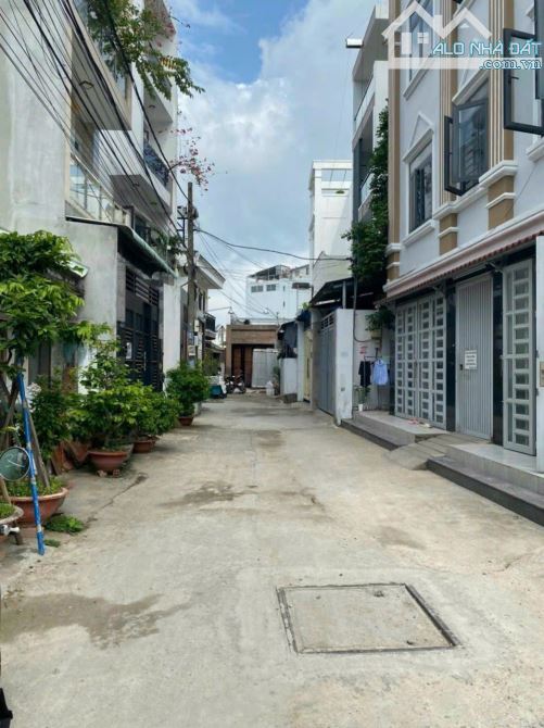 Bán nhà căn hộ dịch vụ đường Nguyễn Tuyển P Bình Trưng Tây quận 2 cũ (205m2) 23 tỷ - 4