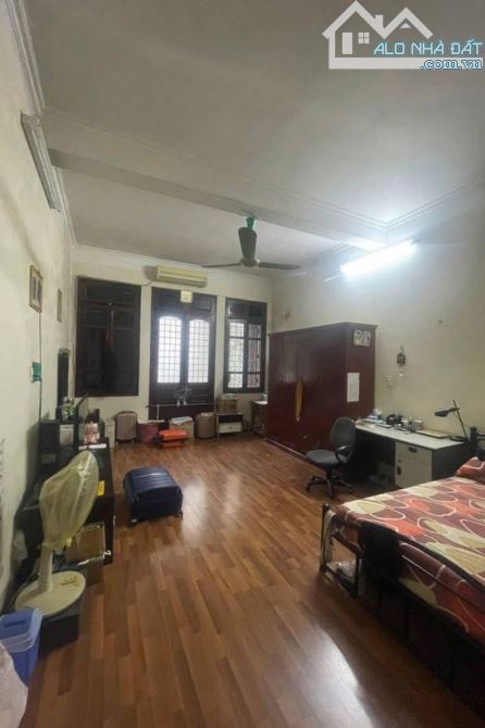 Bán Nhà Ngõ Nguyễn Viết Xuân – 80m² – 4 Tầng – MT 4.6m – Ô Tô Tránh – Khu Toàn Biệt Thự - 4