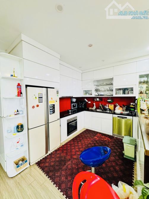 Tài Chính 13 Tỷ- Dành Cho Bạn Thích Ở Chung Cư- 206m2- 4PN- 4WC- Hạ Đình- Thanh Xuân